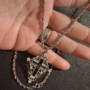 Vintage 14k White Gold Filled 20in Rope Chain Cross Pendant Necklace.